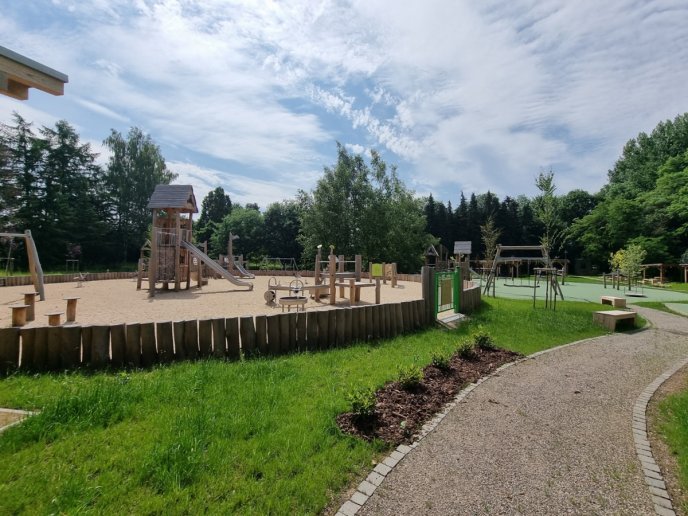 Nowy Plac Zabaw w Ogrodach Przelewice niebewem zostanie otwarty.